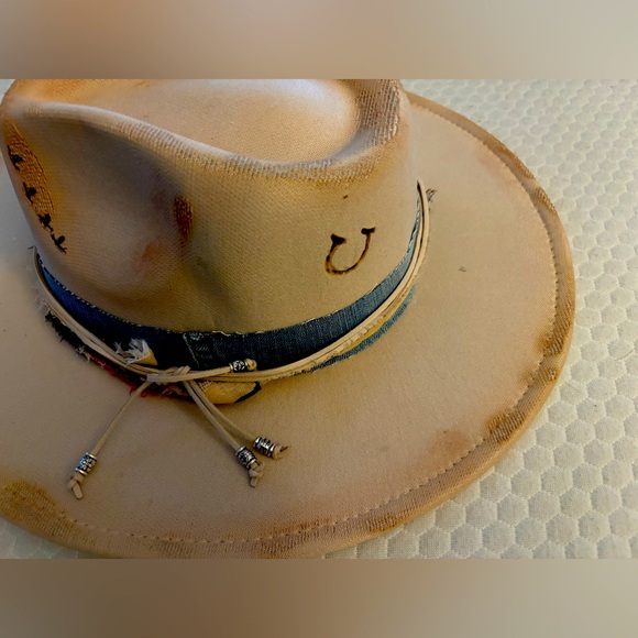 Festive  Sunflower Rancher Hat - Picture 9 of 10